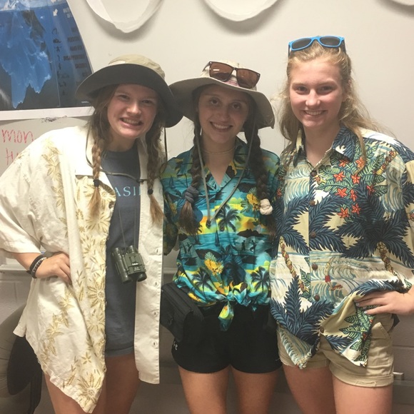 Meet your Posher, Kayla - Picture 1 of 1