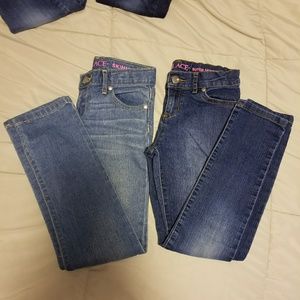 Bundle of 2 girls jeans