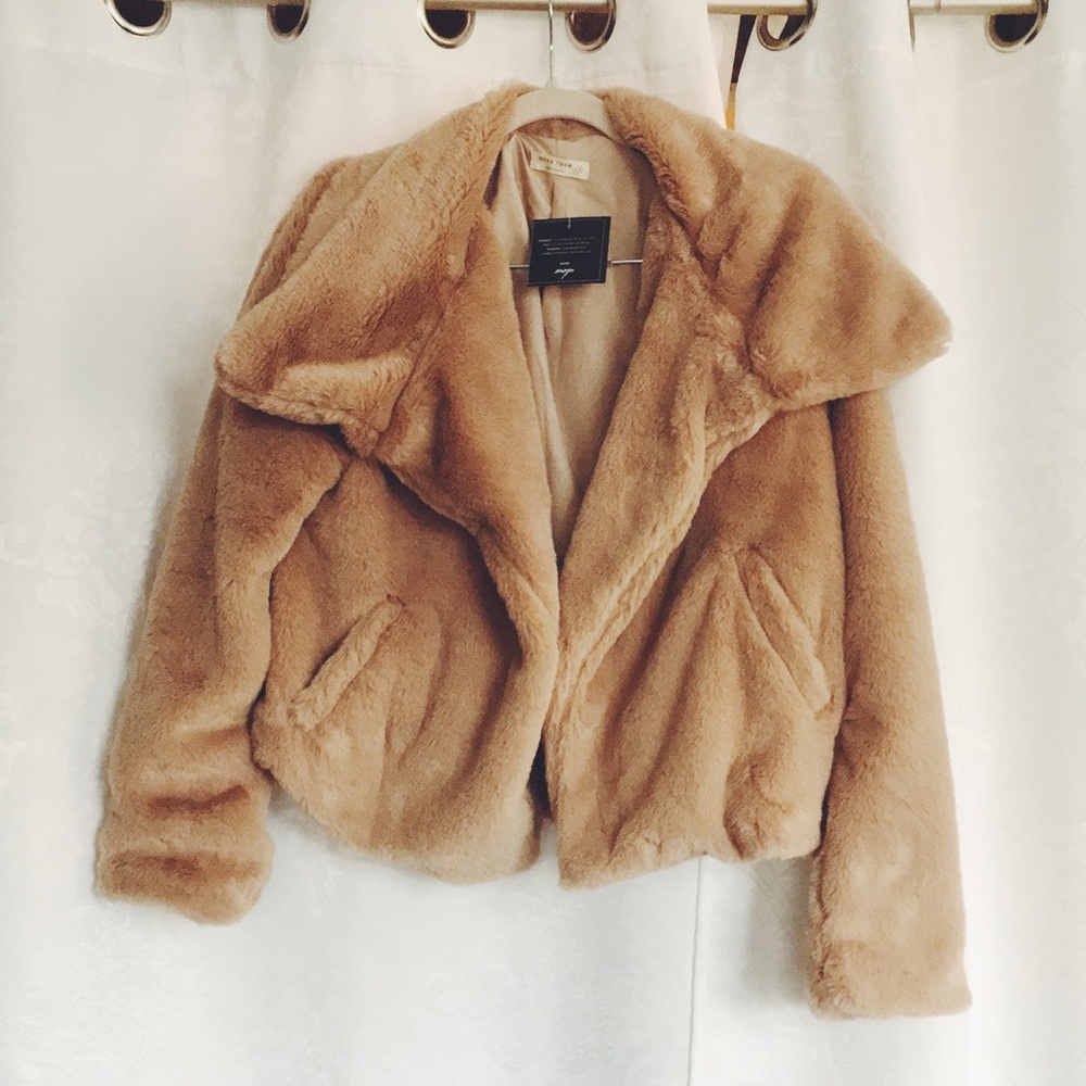 🆕Vanessa Camel Beige Faux Fur Jacket Coat - Picture 6 of 7