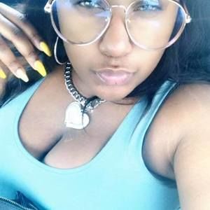 Meet your Posher, Saletha