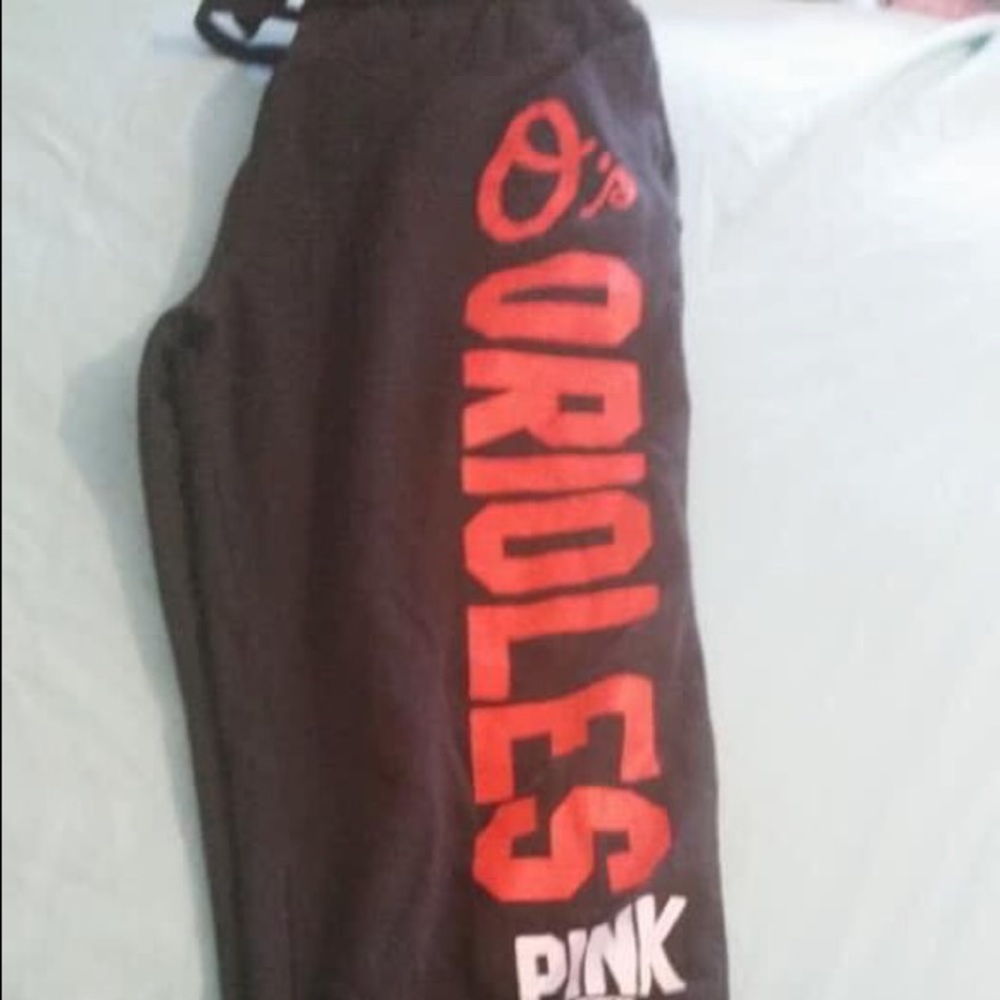 Cropped sweatpants