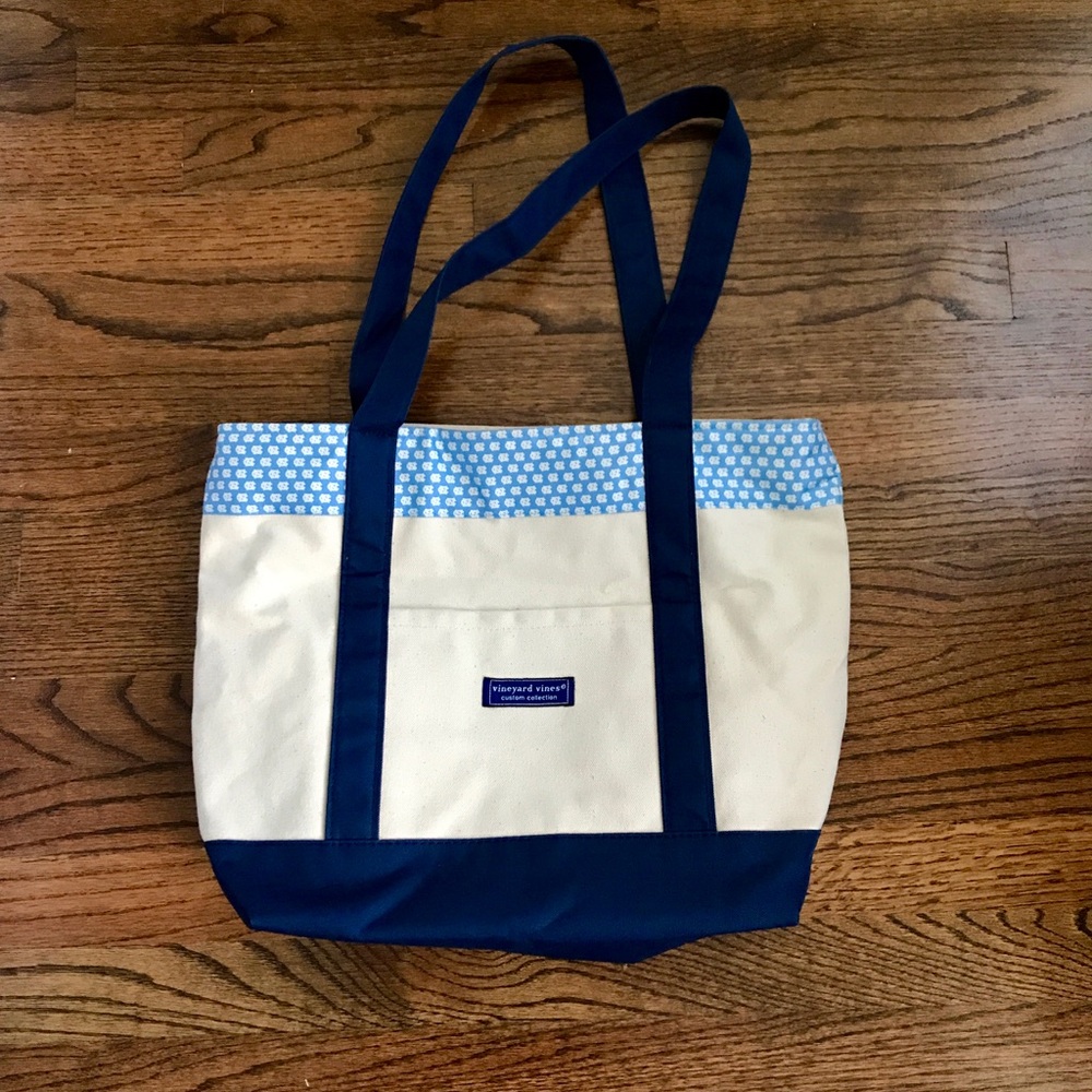 Vineyard Vines UNC Tar Heels Tote