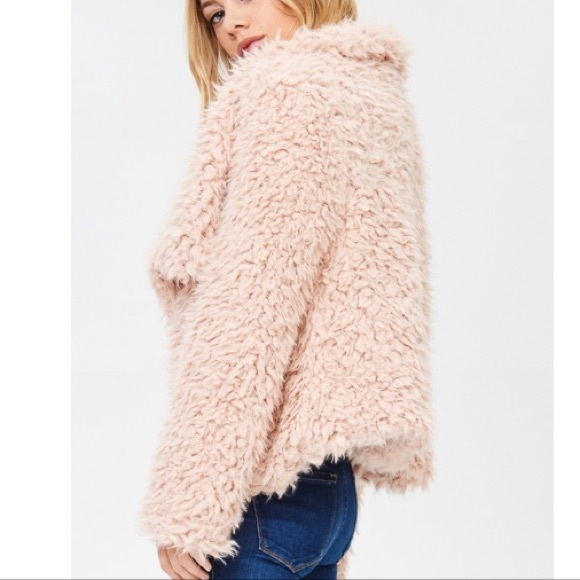 🆕Harmony Blush Faux Fur Shaggy Teddy Jacket - Picture 3 of 7