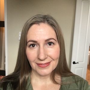 Meet your Posher, Pamela