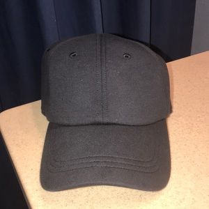 Lululemon baller hat