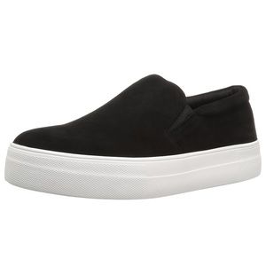 Steve Madden woman Gills Fashion Sneaker