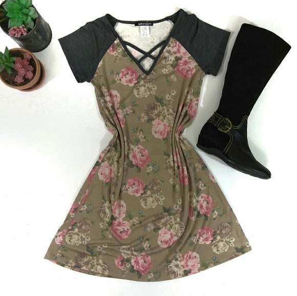 Dresses & Skirts - Floral & Grey Ultra Soft T-shirt Tunic Dress