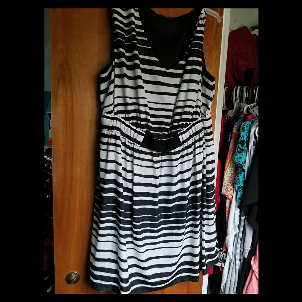 Striped dress with pockets
