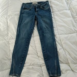AMO twist dive bar jeans size 26