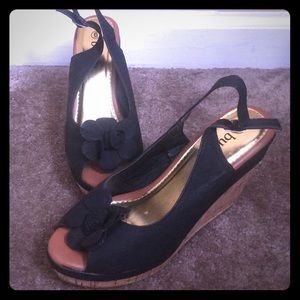 Size 6 sling back black/tan wedge heels