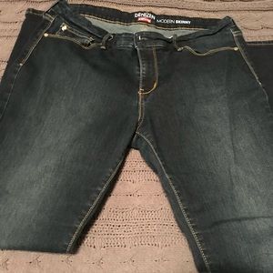 Levi’s Denizen Size 14L Skinny Jeans