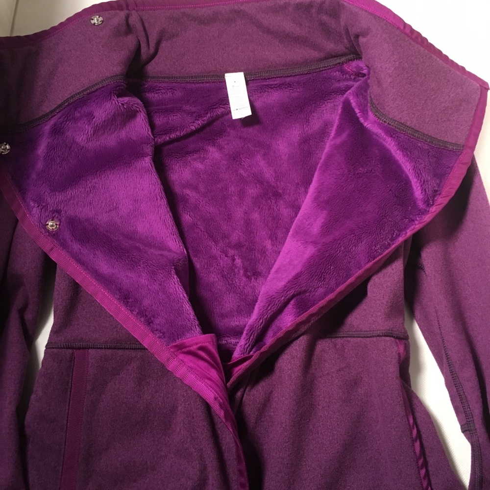 Ivivva size 12 awesome jacket!!!