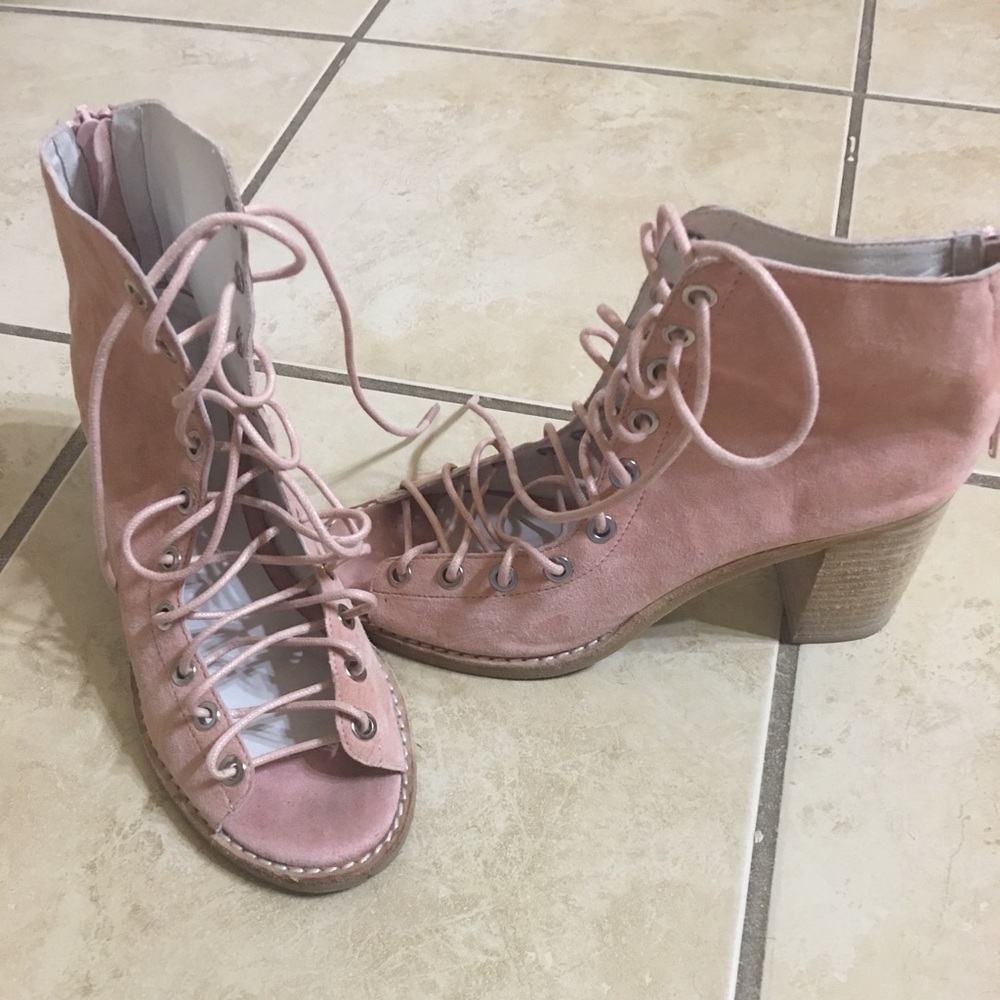 Jeffery Campbell pink suede Cors booties size 6.5