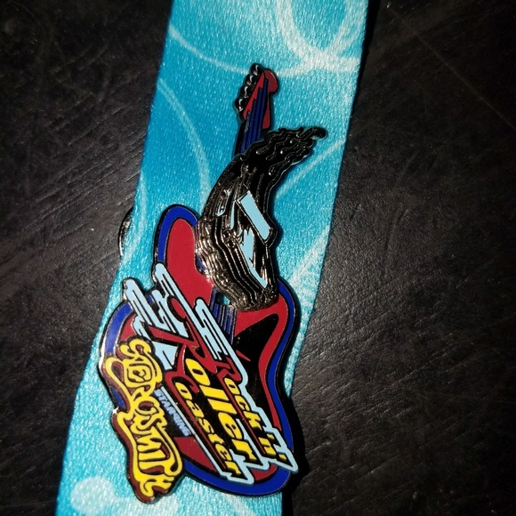 Disney Trading Pins on Lanyard Yr. 2000 - Picture 2 of 6