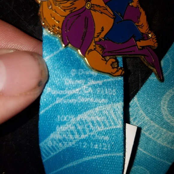 Disney Trading Pins on Lanyard Yr. 2000 - Picture 4 of 6
