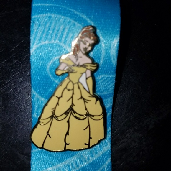 Disney Trading Pins on Lanyard Yr. 2000 - Picture 5 of 6