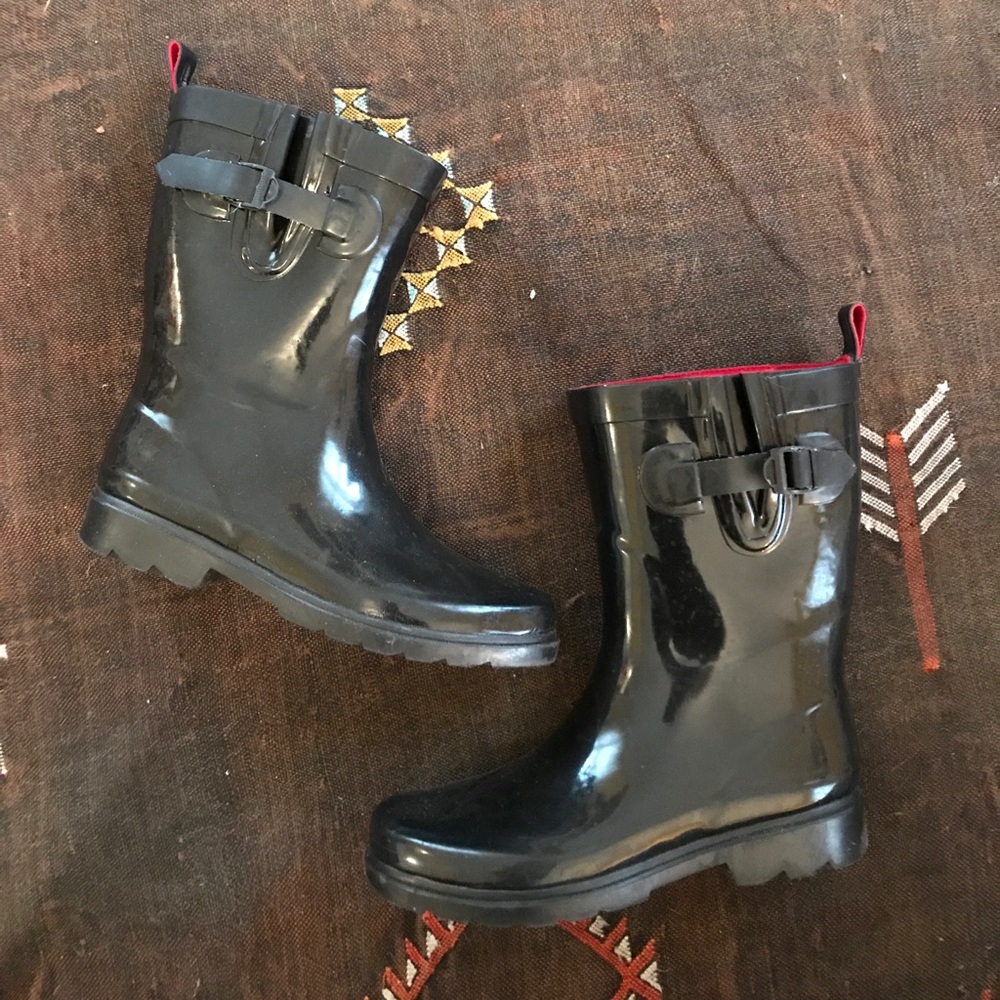 classic rain boots