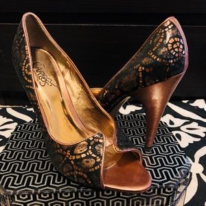 Carlos Santana Heels