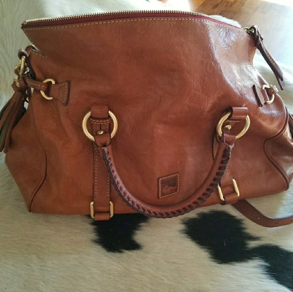 Dooney & Bourke Florentine medium satchel