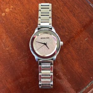 Michael Kors kinley watch