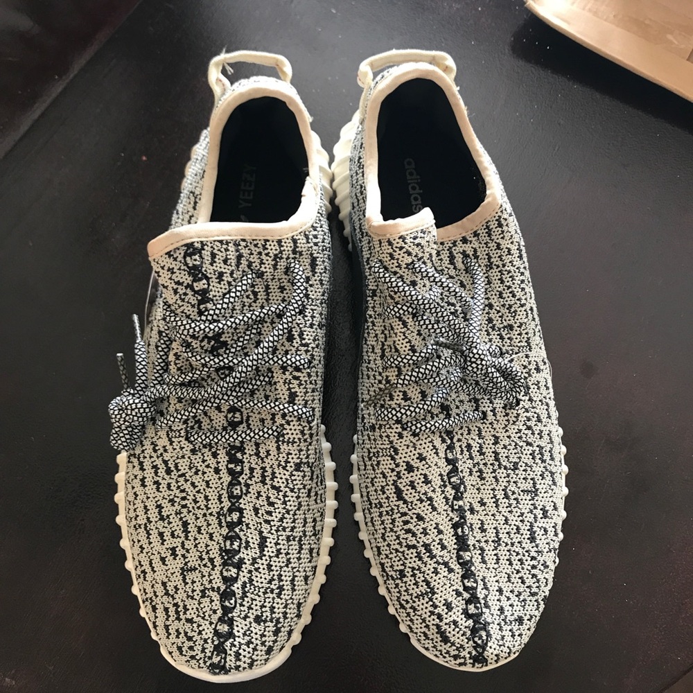 Adidas yeezy size 8 mens - 10 women