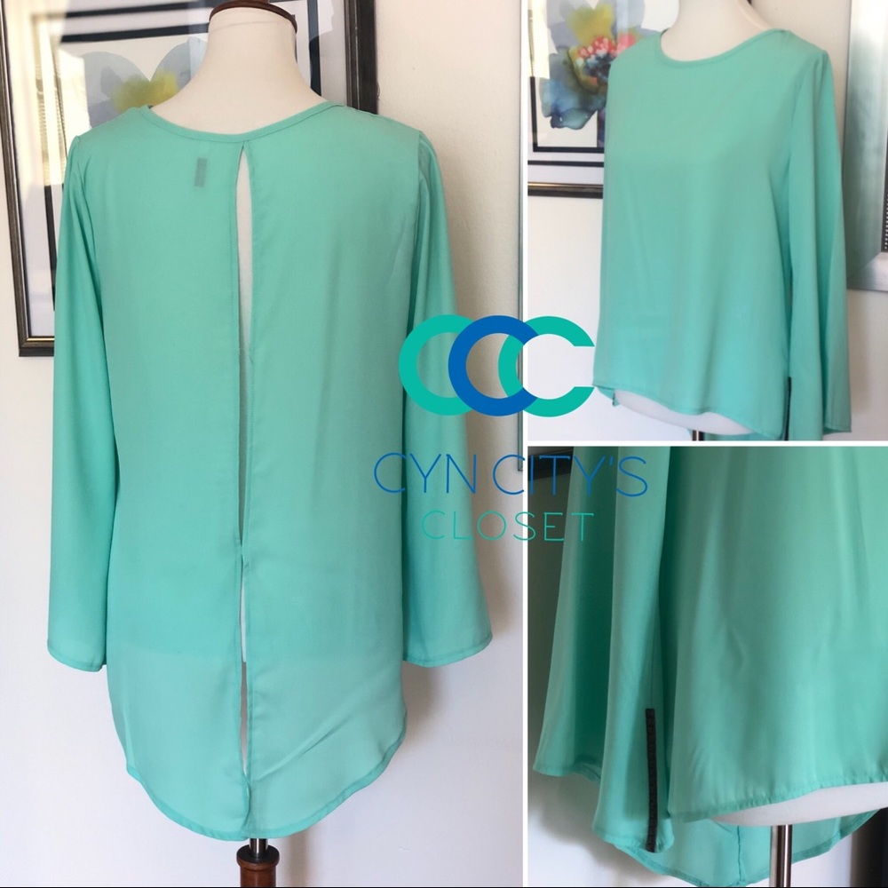 Vijo Couture Bright Turquoise Bell Sleeve Blouse