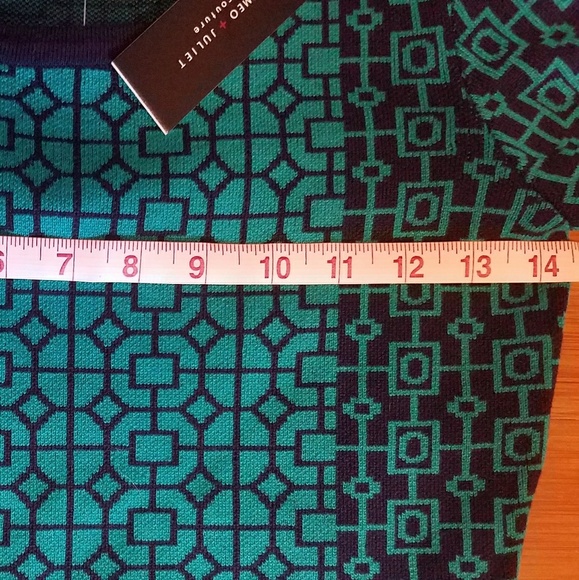 Romeo + Juliet NWT Short Sleeve Sweater Dress - Picture 4 of 5