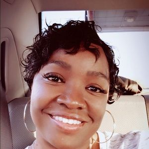 Meet your Posher, Tuwana