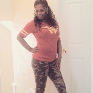 Meet your Posher, Latoya