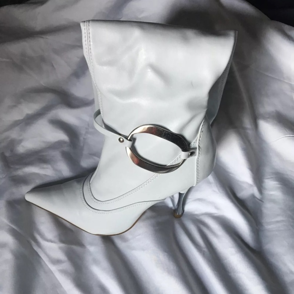 Pointed Toe Knee High Boots