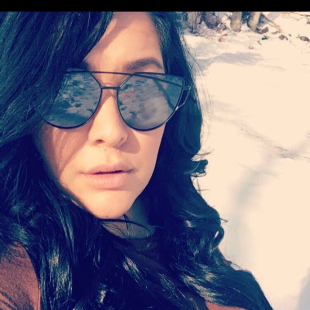 Meet your Posher, Vanessa