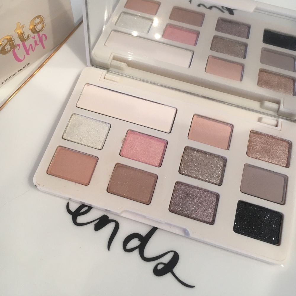 Too Faced White Chocolate Chip Palette