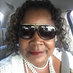 Meet your Posher, Sheena