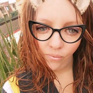 Meet your Posher, Lindsey