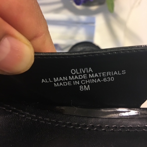 White House / Black Market - Picture 5 of 5