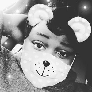 Meet your Posher, Shea