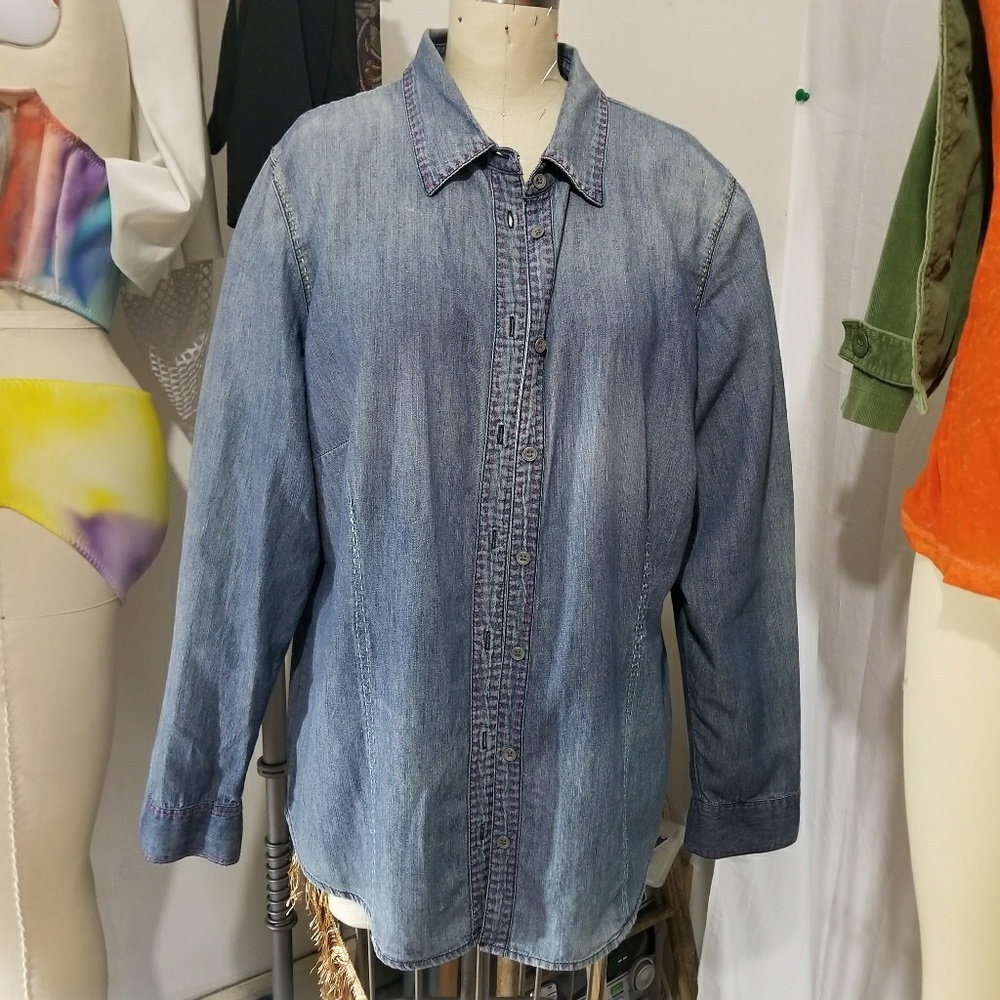 🔥🔥Sale🔥🔥 Denim Button Down Shirt