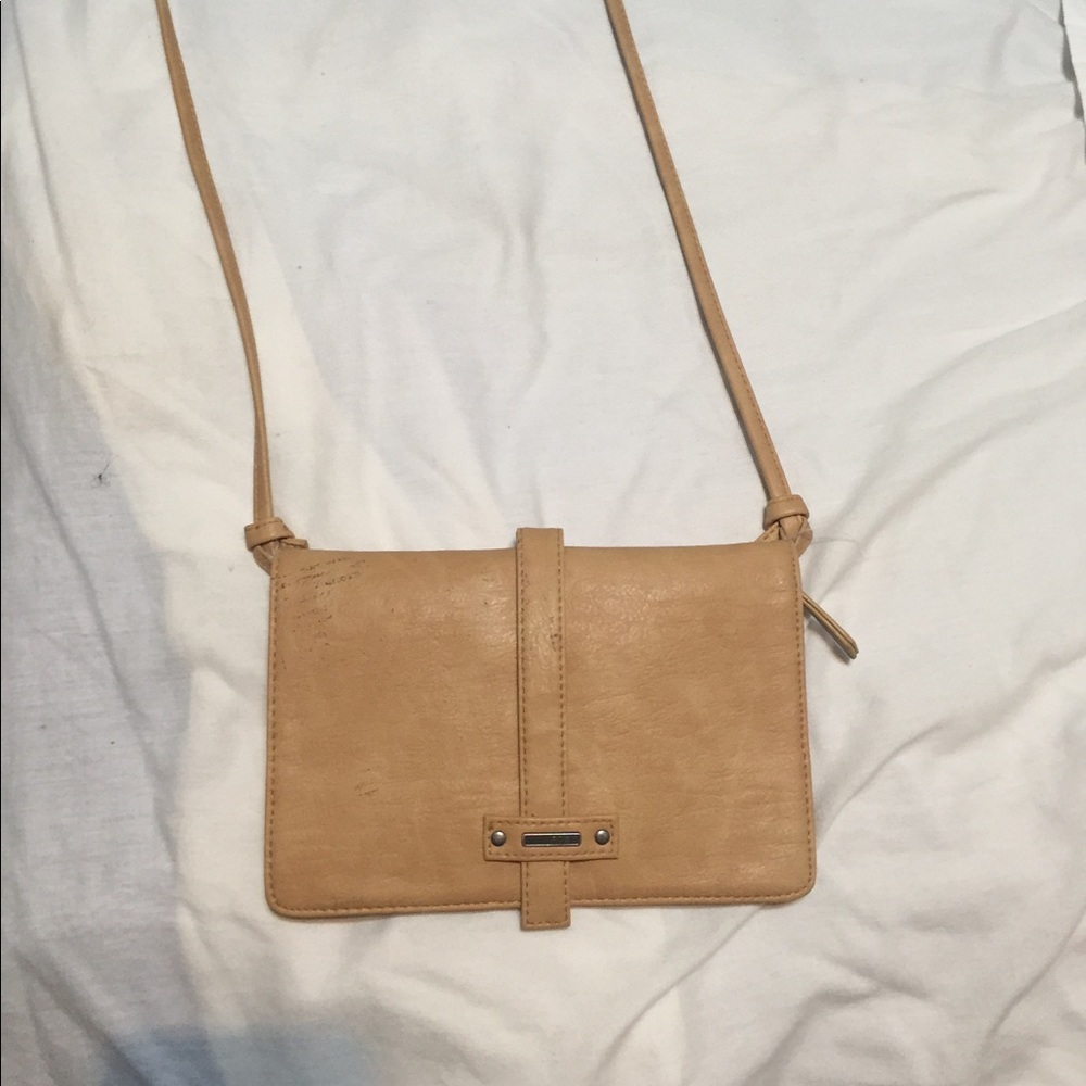 Tan Crossbody Roxy bag
