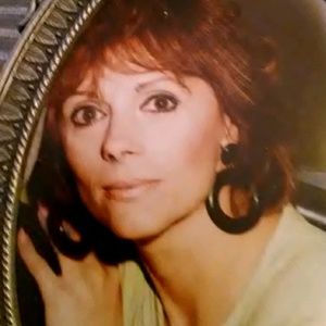 Meet your Posher, Sharon