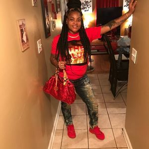 Meet your Posher, Stacy