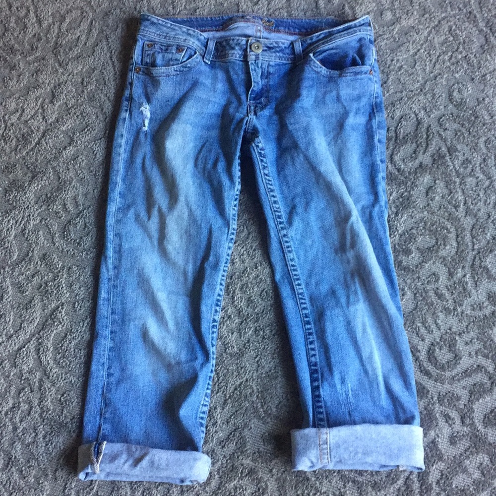 American Eagle boyfriend style capris