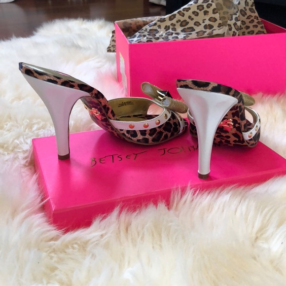 Betsey Johnson heels - Picture 5 of 7