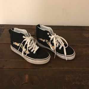 Girls Vans flower high tops