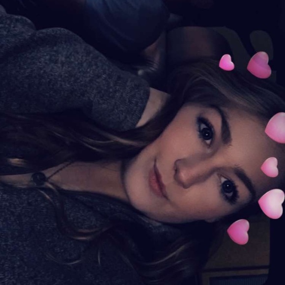 Meet your Posher, Brianna - Picture 1 of 1