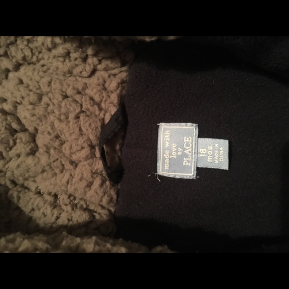 Navy children’s place snowsuit - Picture 2 of 3