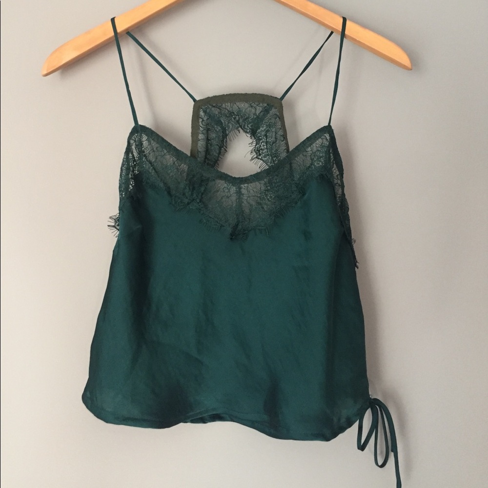 Perfect brami for the holidays in a rich green.