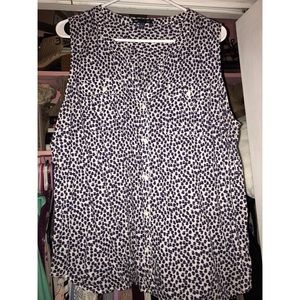 Gap sleeveless blouse
