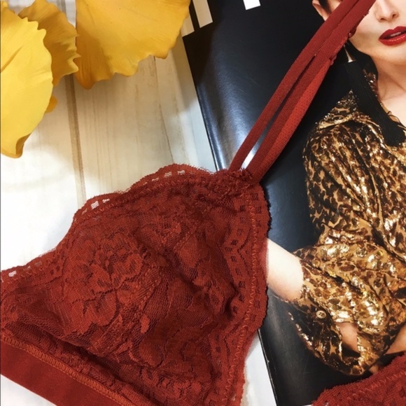 SALE! Rust Lace bralette with adjustable straps - Picture 4 of 6