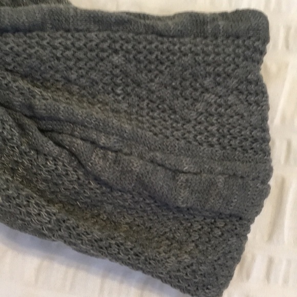 GRAY TEXTURED HEADWRAP NWT💕 - Picture 2 of 2