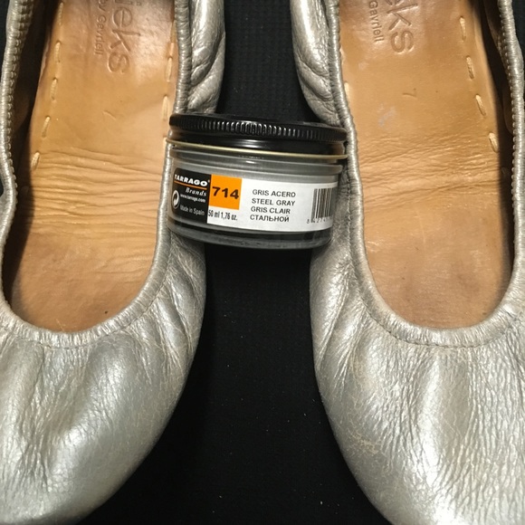 Feather grey tieks with silver polish size 7 - Picture 8 of 8